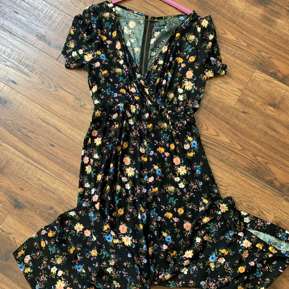 Wild Fable (size small) short sleeve long jumpsuit